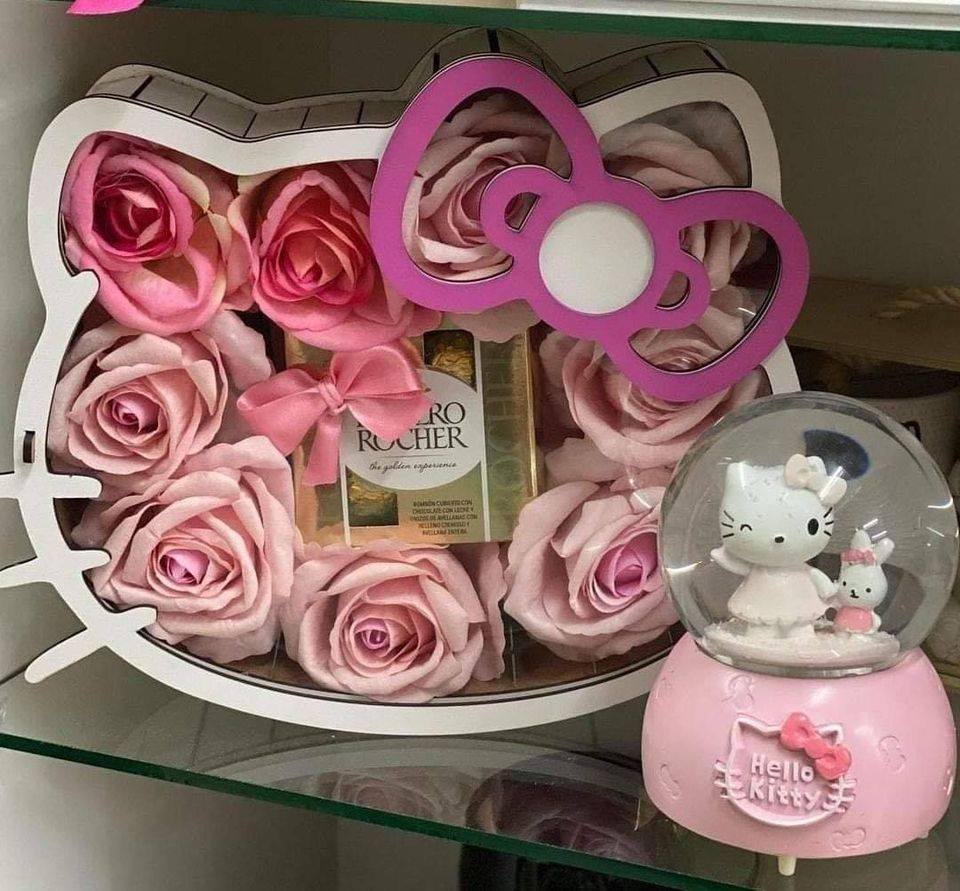 caja con forma de gato