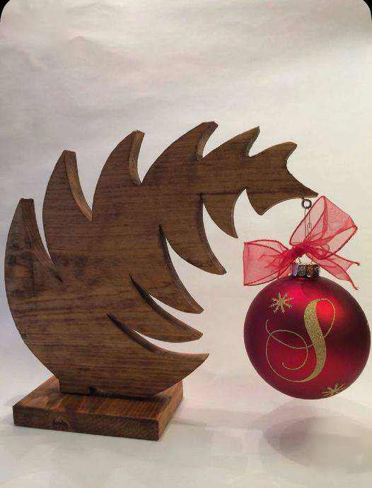 decoración pino torcido