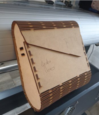 bolsa de mano floreada