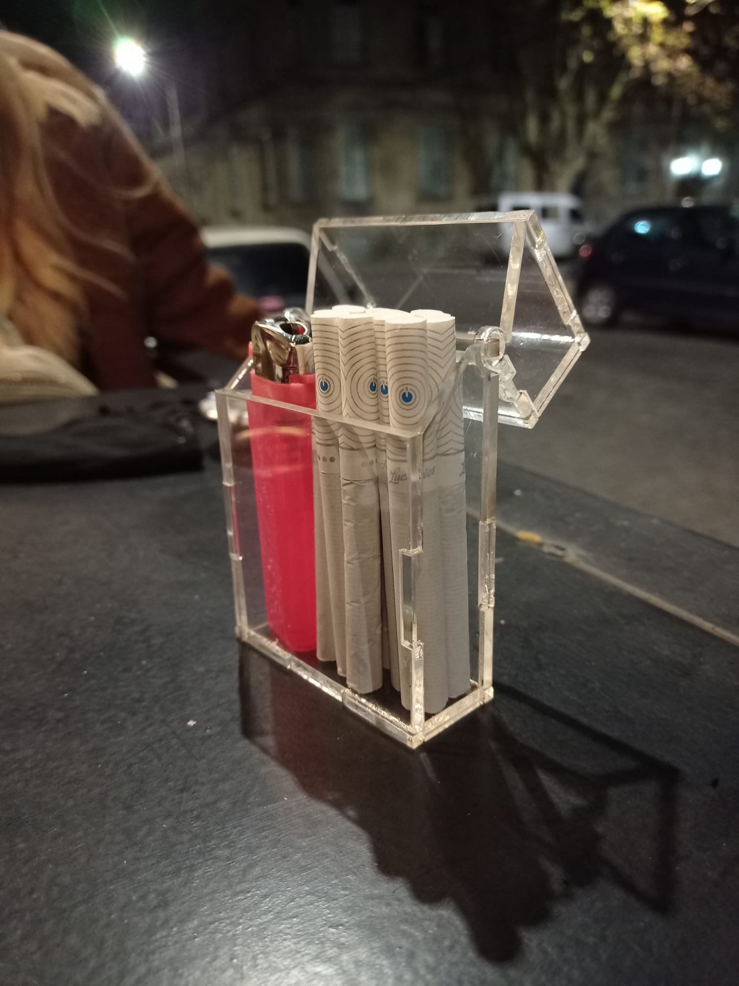 cigarrera de acrílico