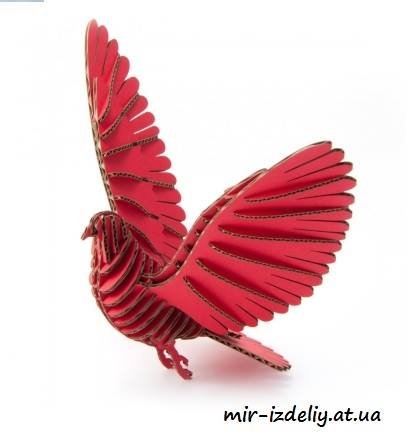 paloma de alas abiertas 3d
