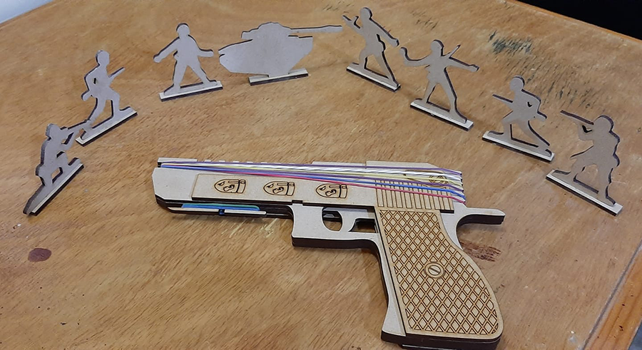 pistola escuadra de ligas