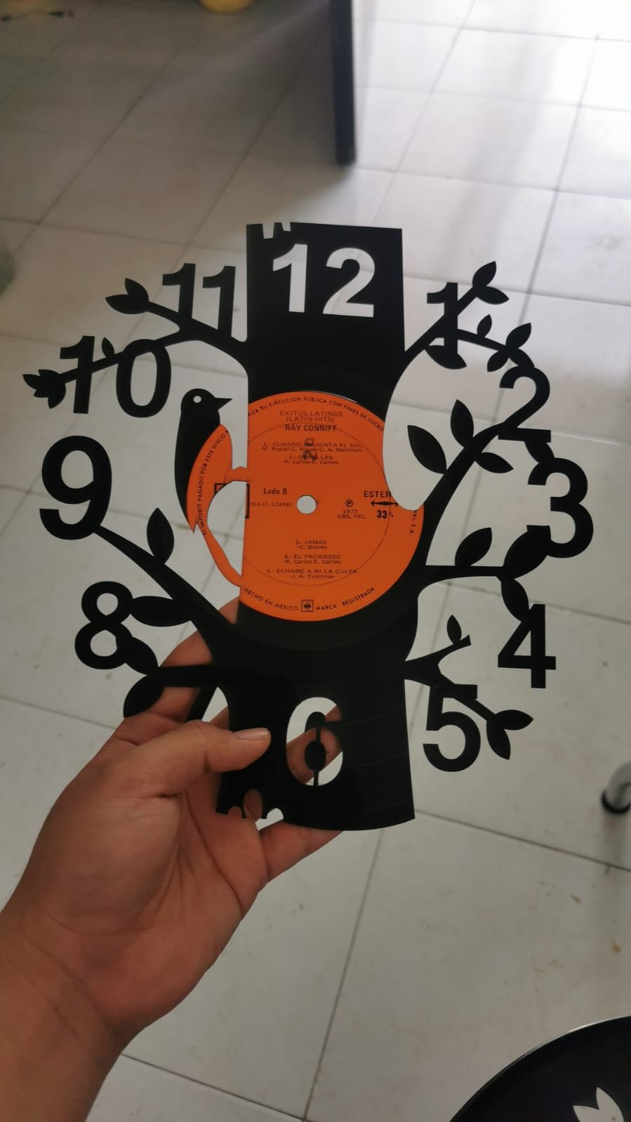 reloj de pared árbol