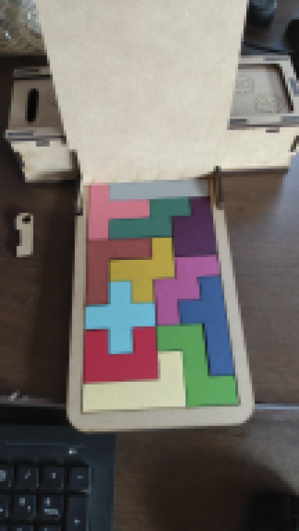 rompecabezas en caja