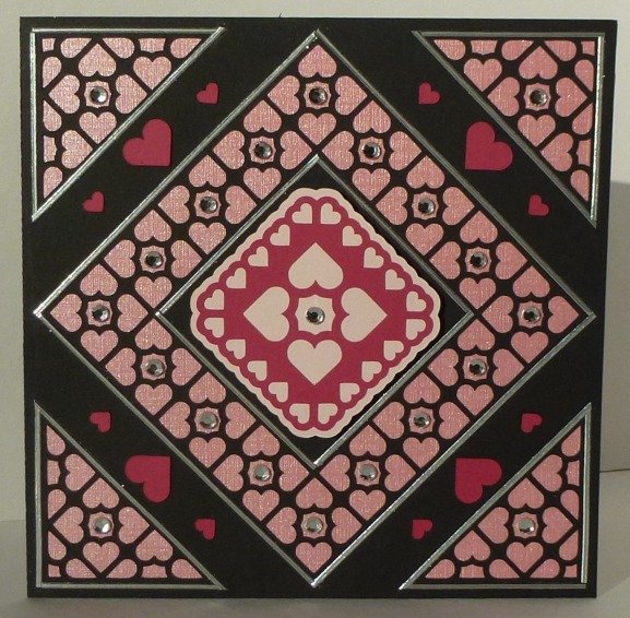 tarjeta cuadrada de corazones