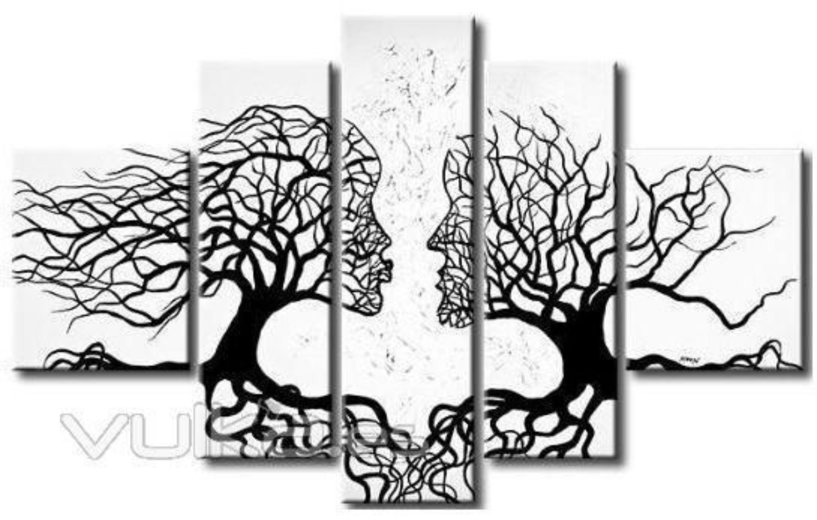 ramas con forma de caras humanas